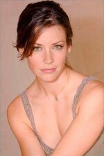 Evangeline-Lilly-lost-actors-1093766_325_488.jpg